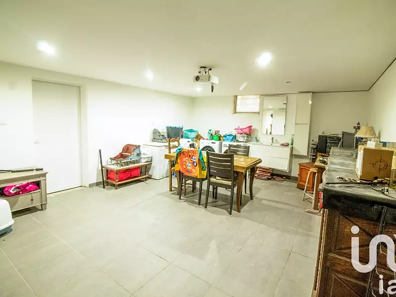 Maison, 166 m²
