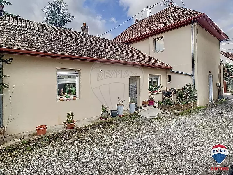 Maison, 240 m²