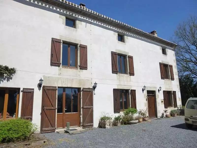Maison, 320 m²