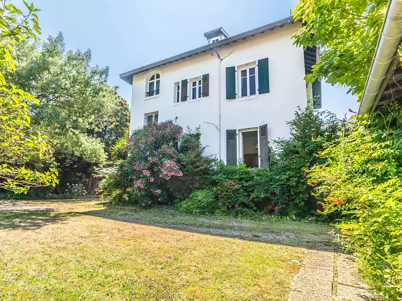 Maison, 288 m²