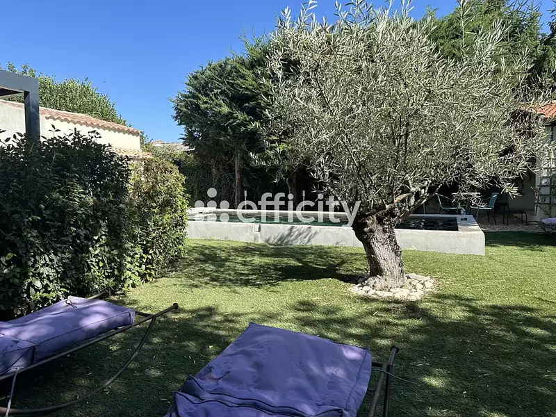 Maison, 254 m²