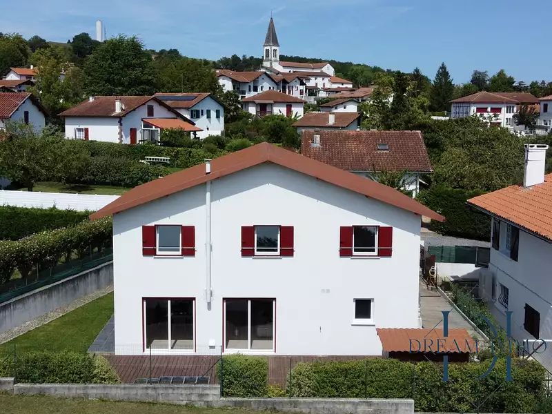Maison, 127 m²