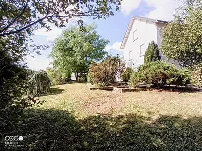 Maison, 240 m²