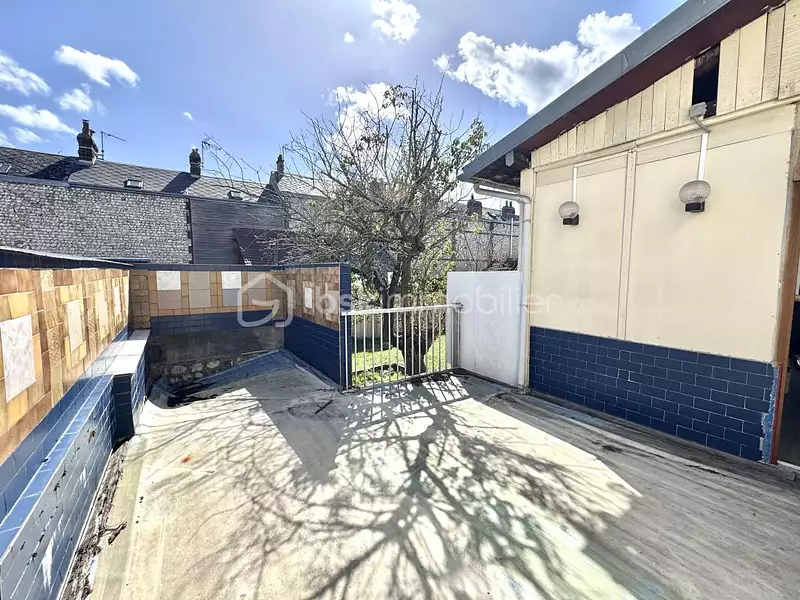 Immeuble, 140 m²
