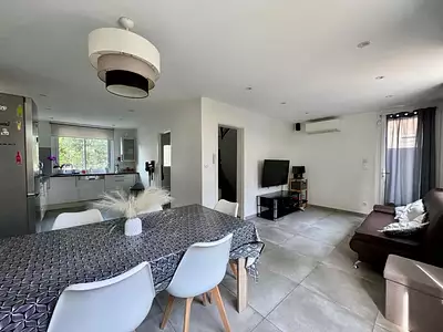 Maison, 102 m²