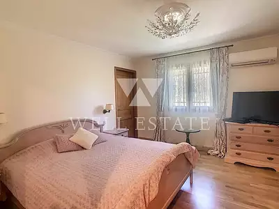 Maison, 350 m²