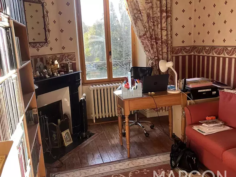 Maison, 166 m²