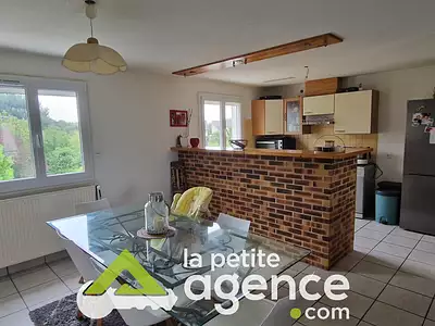 Maison, 166 m²