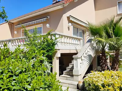 Maison, 207 m²
