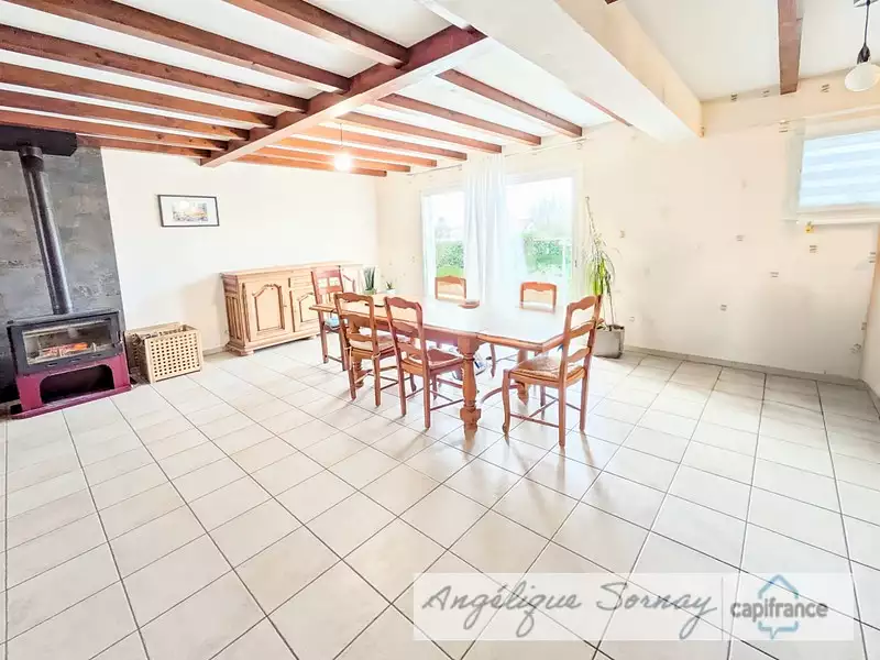 Maison, 167 m²