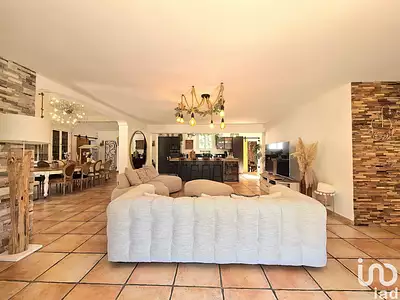 Maison, 262 m²