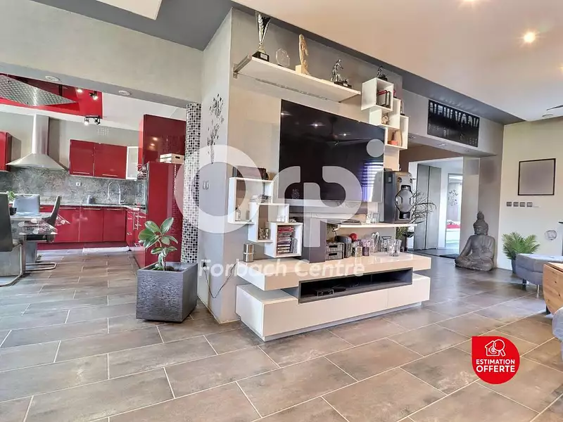 Maison, 242 m²