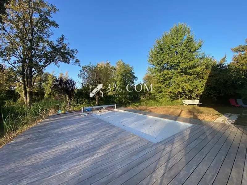 Maison, 240 m²