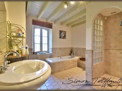 Maison, 255 m²
