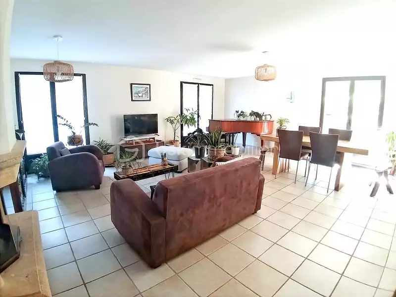 Maison, 170 m²