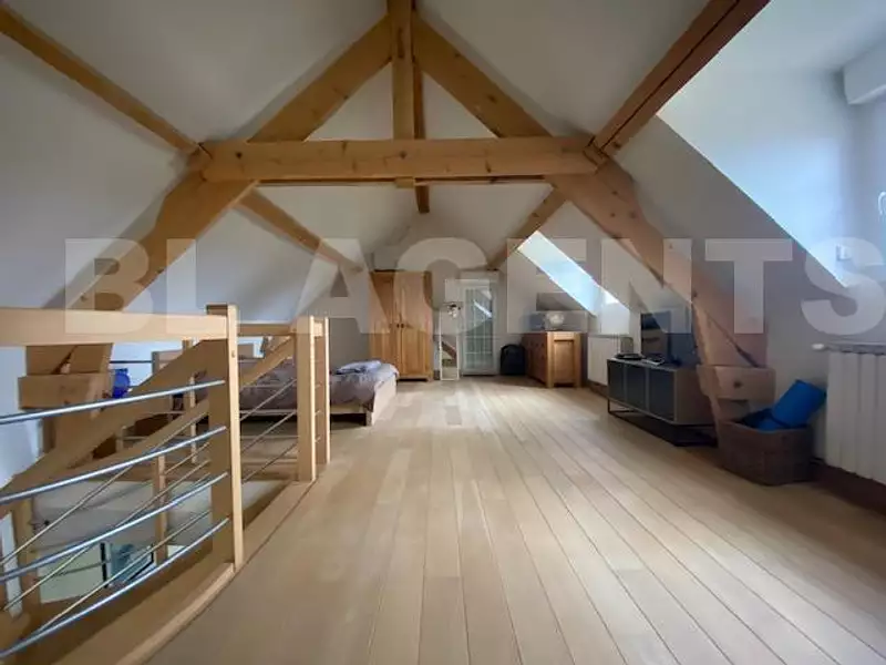 Maison, 210 m²