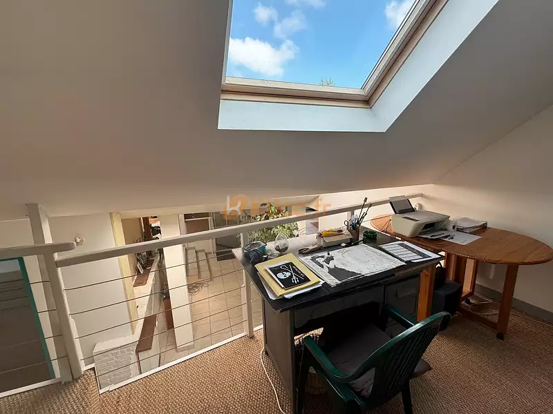 Maison, 240 m²