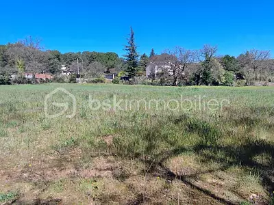 Terrain, 2 341 m²