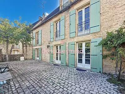 Maison, 240 m²