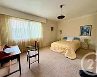 Maison, 215 m²