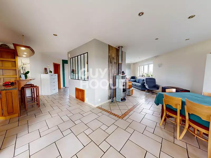Maison, 161 m²