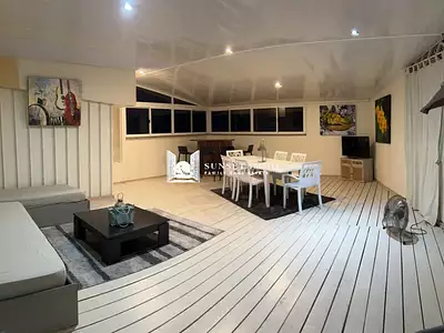 Appartement, 220 m²