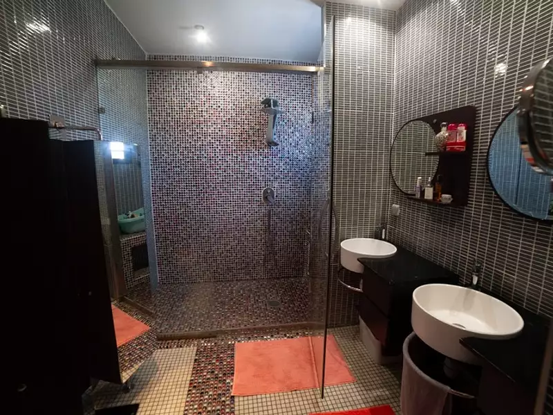 Maison, 305 m²