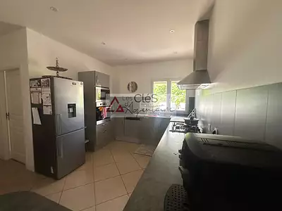 Maison, 187 m²