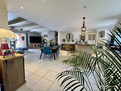 Maison, 278 m²