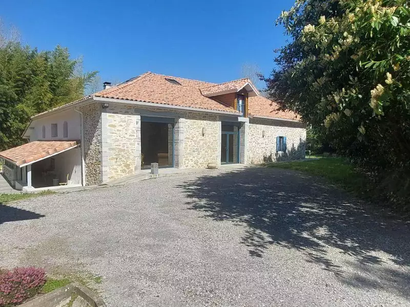 Maison, 345 m²