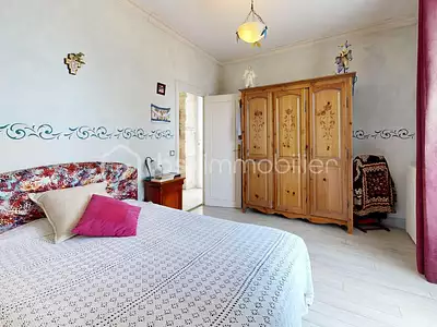 Maison, 241 m²