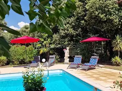 Maison, 277 m²