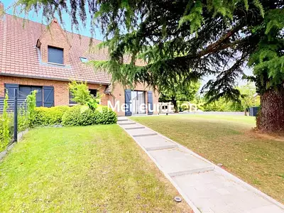 Maison, 203 m²