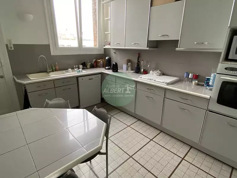 Divers, 28 m²
