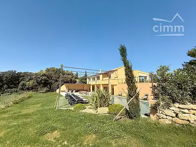 Maison, 280 m²