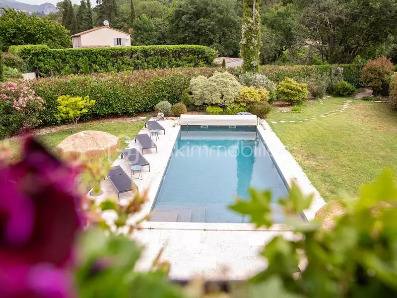 Maison, 262 m²