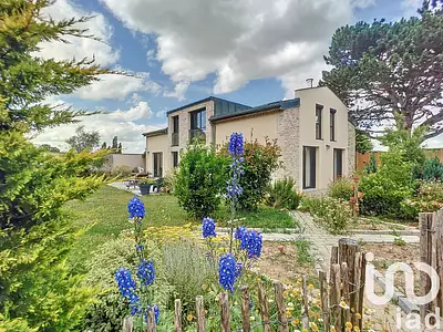 Maison, 240 m²
