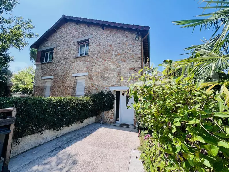 Maison, 99 m²