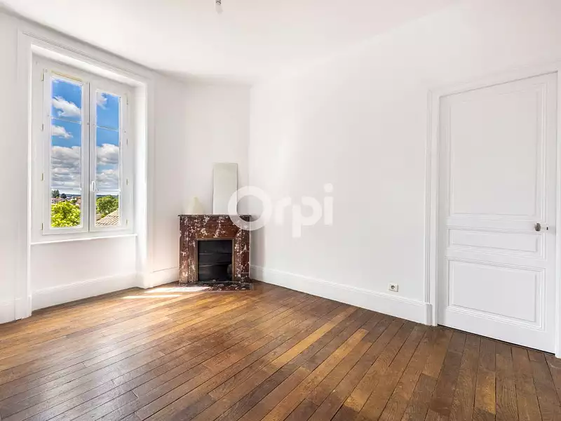 Maison, 180 m²