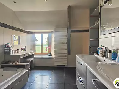 Maison, 246,3 m²