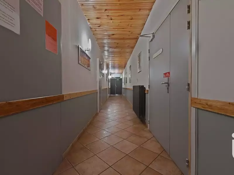 Maison, 891 m²