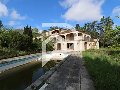 Maison, 294,57 m²