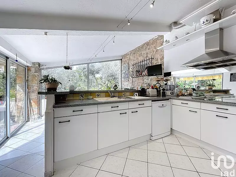 Maison, 166 m²
