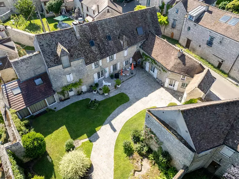 Maison, 305,32 m²