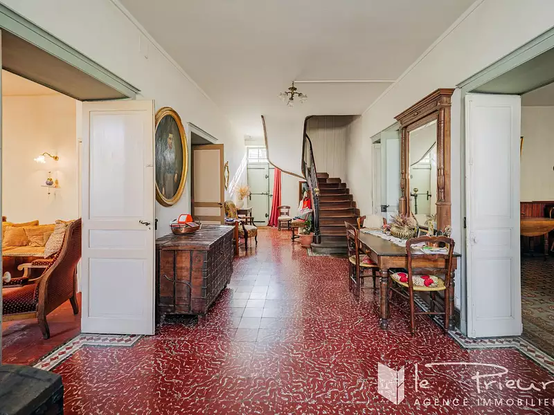 Maison, 340 m²