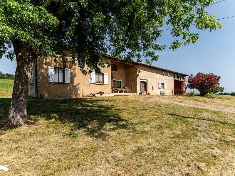 Maison, 151 m²