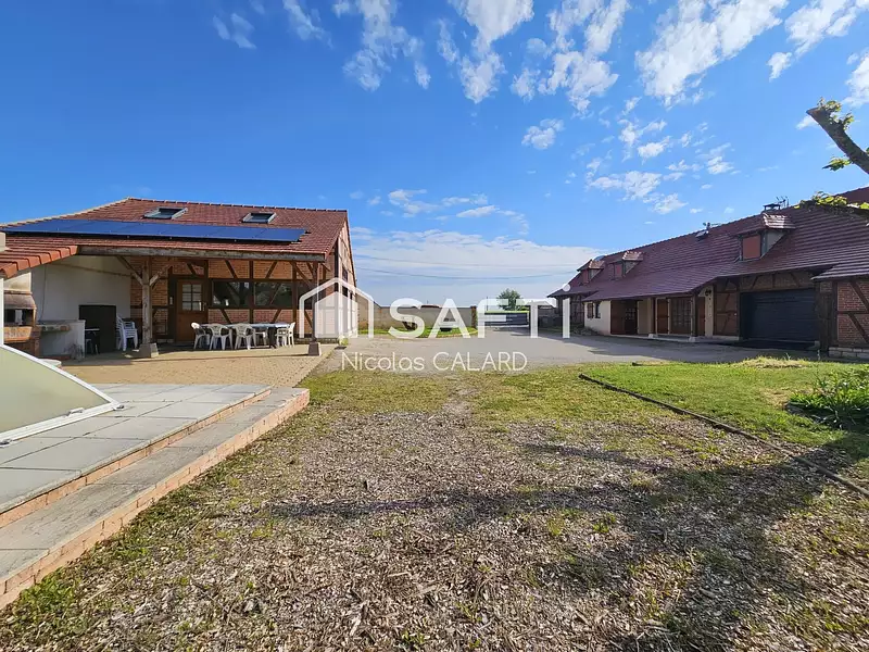 Maison, 240 m²
