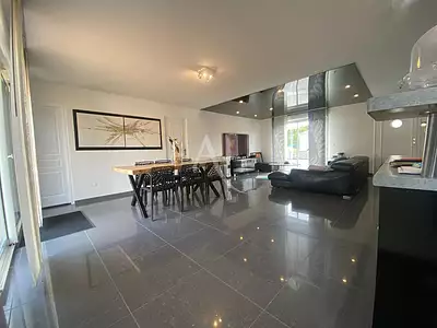Maison, 145 m²