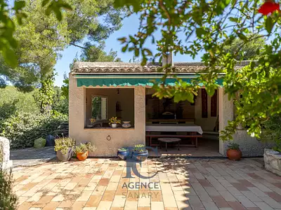 Maison, 235 m²
