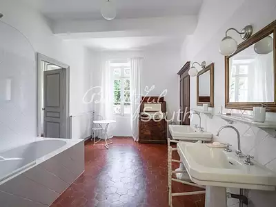 Maison, 350 m²